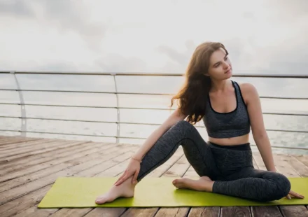 yoga morning beach woman health healthy 1622676 pxhere.com